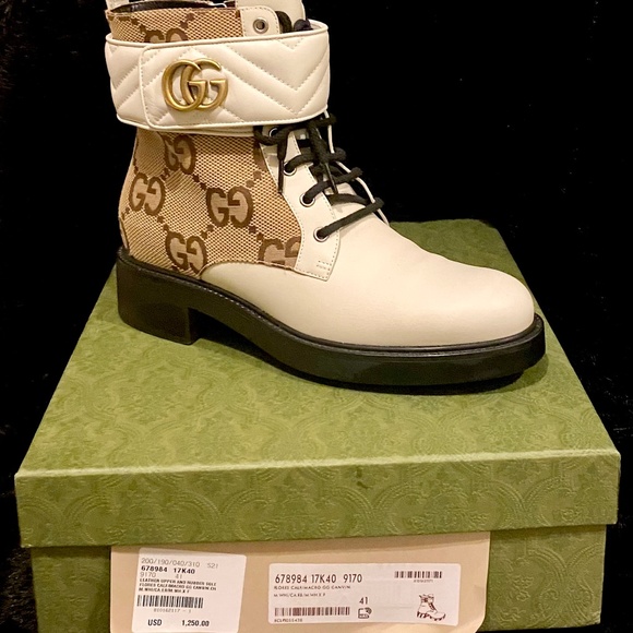 GUCCI WOMEN'S ANKLE BOOT WITH DOUBLE G - Picture 1 of 7